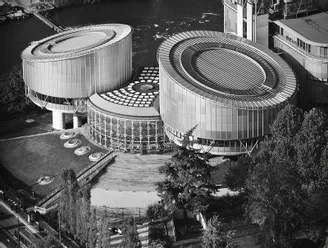 La CEDH condamne l’expulsion de mineurs isolés à Mayotte