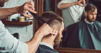 Interdire un type de coiffure aux seuls hommes peut être discriminatoire