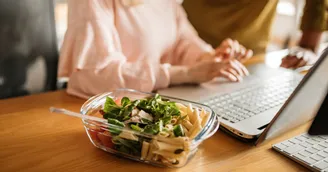 L’indemnité de restauration versée au salarié ayant une pause de 30 minutes en journée est exonérée