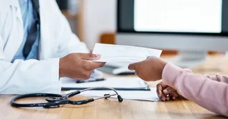 Arrêt maladie : fin de la tolérance d’indemnisation des jours non prescrits en cas de prolongation