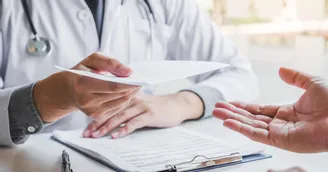 Activité partielle des personnes vulnérables : les certificats médicaux antérieurs restent valables