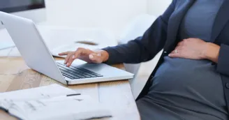 Salariée enceinte adhérant au CSP : attention à la motivation de la rupture !