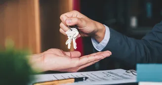 La rétention injustifiée du dépôt de garantie engage la responsabilité du bailleur commercial