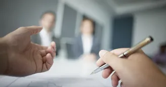 Un tiers à une transaction peut invoquer la renonciation qu'elle contient