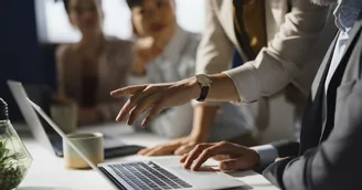 Les associés d'une SARL doivent statuer sur l'agrément d'une cession de parts dans les délais