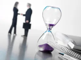 35 heures réparties sur 4 jours : quelle incidence lorsque le jour non travaillé tombe sur un jour férié ?